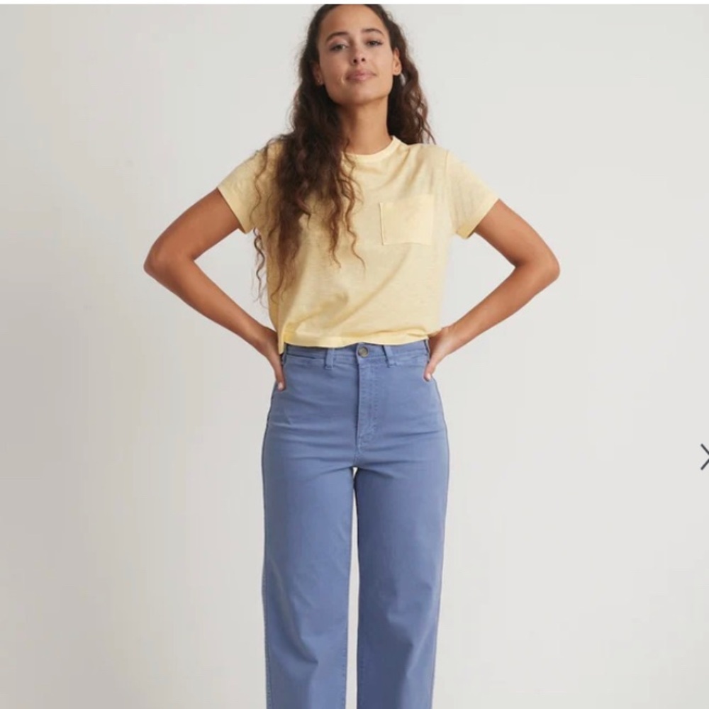 NWT Crop Pocket Tee in Pale Banana